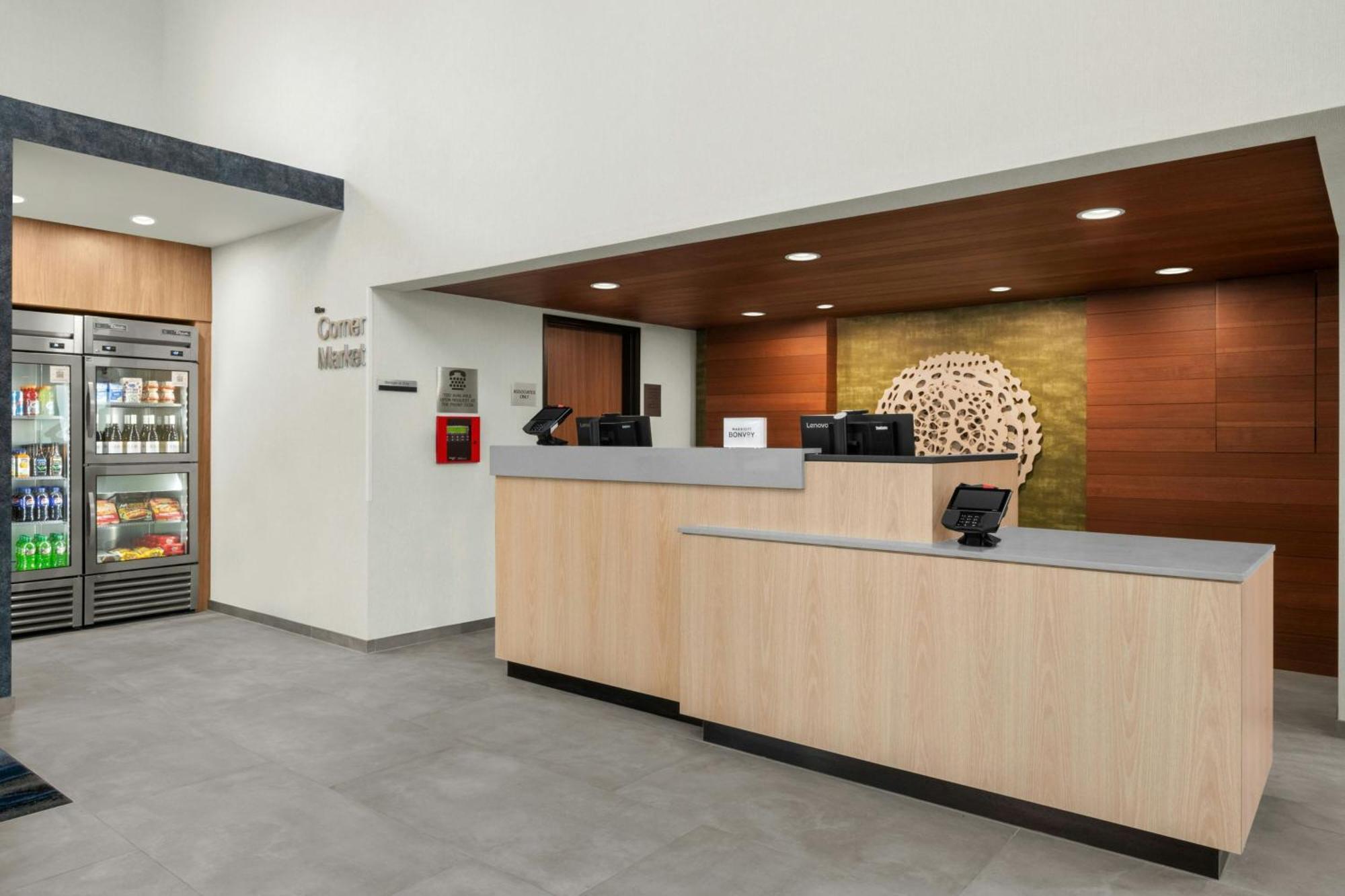 Fairfield By Marriott Inn & Suites אטסקדרו מראה חיצוני תמונה